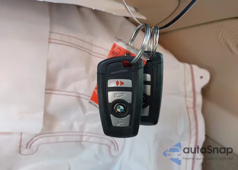 2016 BMW X3 xDrive28I z USA, uszkodzony, nr VIN 5UXWX9C51G0D72704